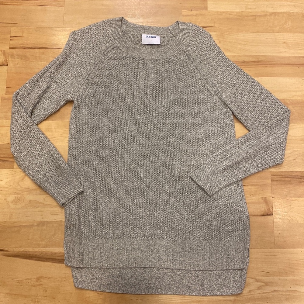 Old Navy sweater